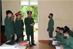 Tư lệnh Quân khu: Kiểm tra nắm tình hình triển khai công tác quân sự - quốc phòng năm 2021 tại Sư đoàn 346